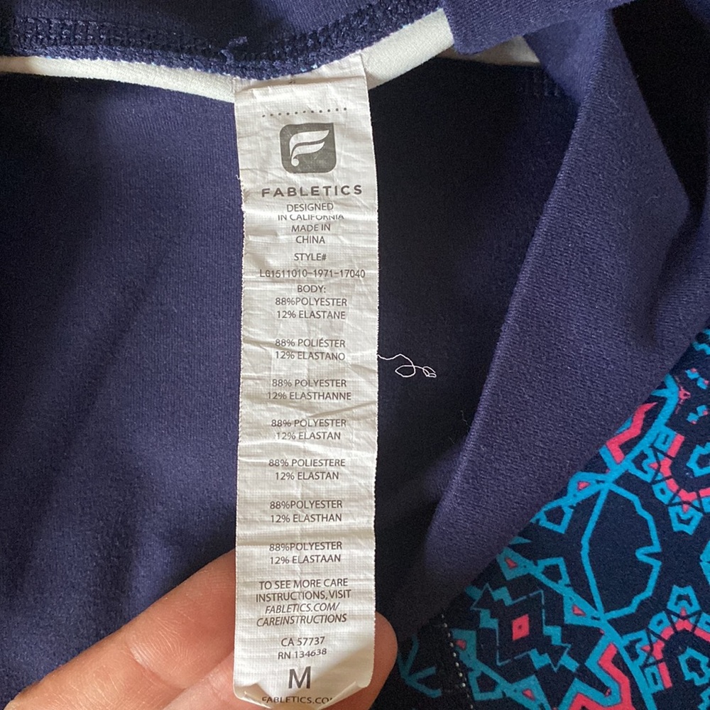 Matching Fabletics Small Bra And Medium Cropped L… - image 4